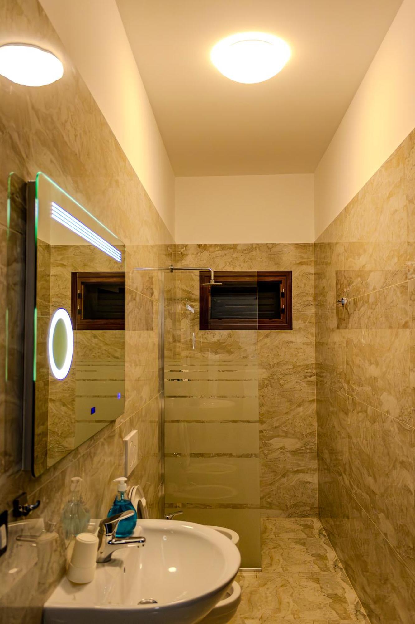 Villa La Quiete - Adults Only Cuke 外观 照片
